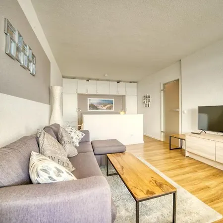 Apartment - Haus F, App 0f1302