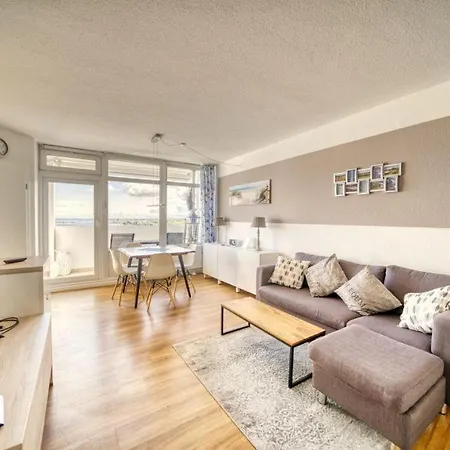 - Haus F, App 0f1302 Appartement