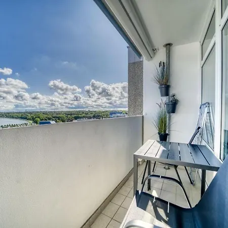- Haus F, App 0f1302 Appartement